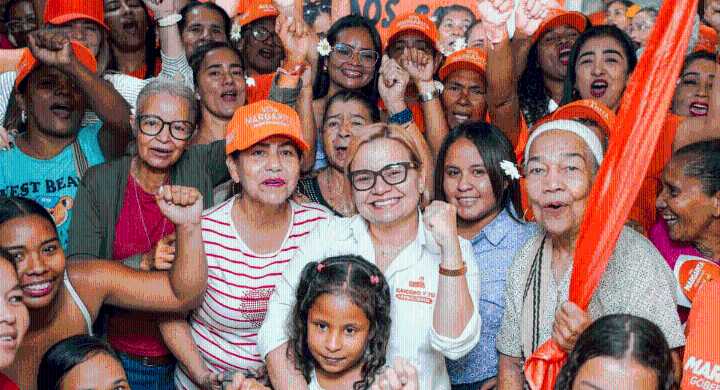 Mujeres de Ciénaga expresaron respaldo a Margarita Guerra en encuentro comunitario Con participación de líderes comunales, docentes y madres cabeza de hogar, el evento sirvió como espacio de diálogo s