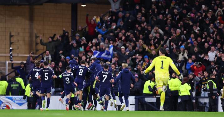 Craig Gordon on who convinced him to push Scotland retirement for World Cup dream