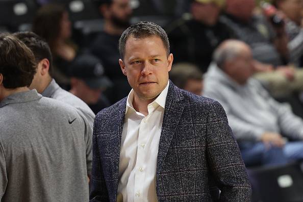 Wilkins scores 26 as Furman knocks off Richmond 73