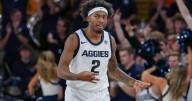 Collins' 40 leads Aggies in blowout over Davidson