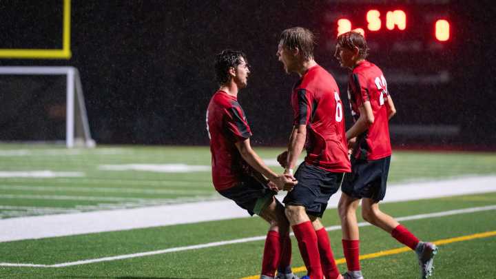 Creswell boys soccer downs Valley Catholic