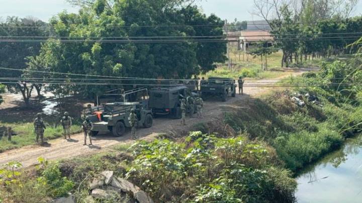 Ejército libera a 20 personas presuntamente privadas de la libertad en Culiacán
