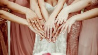 ¿Boda a la vista? Tres ideas de manicuras otoñales para elevar tu look de invitada