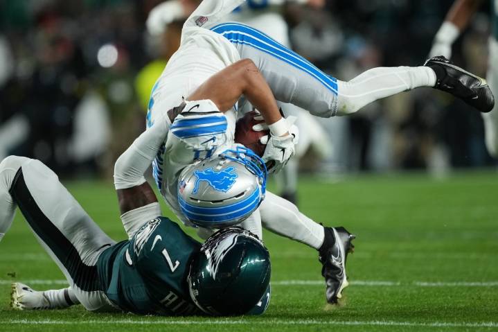 Takeaways as lifeless Lions offense flounders in 16