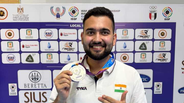 Anish Bhanwala wins India’s 1st ever 25m rapid medal at Shooting World Championships