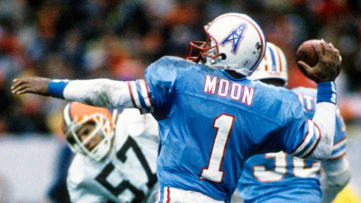 The 'NFL yearly completions leaders' quiz