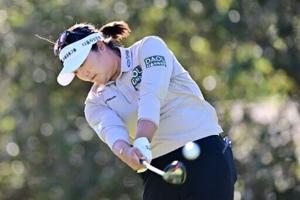 Ryu grabs LPGA lead, Kai Trump struggles in debut