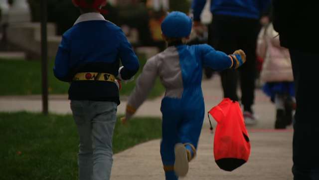 Costumes, candy, and a Yinzer Cemetery; Pittsburgh celebrates Halloween 2025