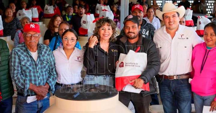 Silvia Casas lleva apoyos sociales y propone nuevo Comedor del Bienestar en Ocampo