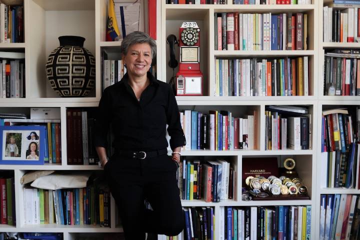 Claudia López: “La candidatura y la presidencia son solo un paso para construir la socialdemocracia colombiana”