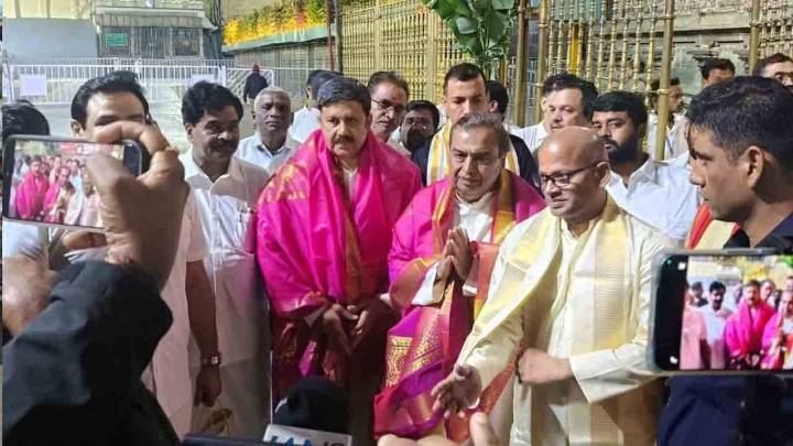 Mukesh Ambani To Build Modern Kitchen In Tirumala