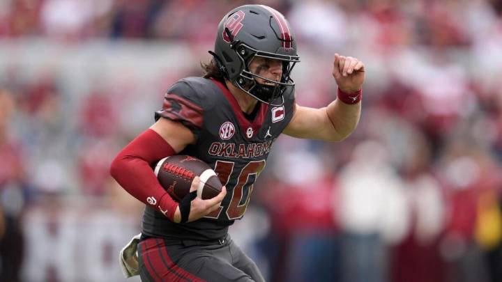 Week 14 college football odds, rivalry predictions: Picks, best bets today from expert on 38