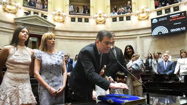 Gerardo Zamora no se sumará al kirchnerismo y armará bloque propio en el Senado
