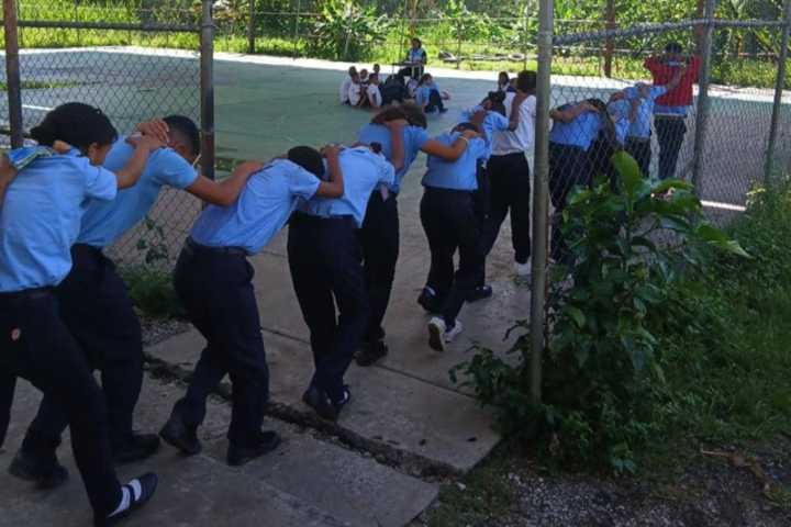 Bomberos de Miranda fortalecen la cultura preventiva en instituciones educativas