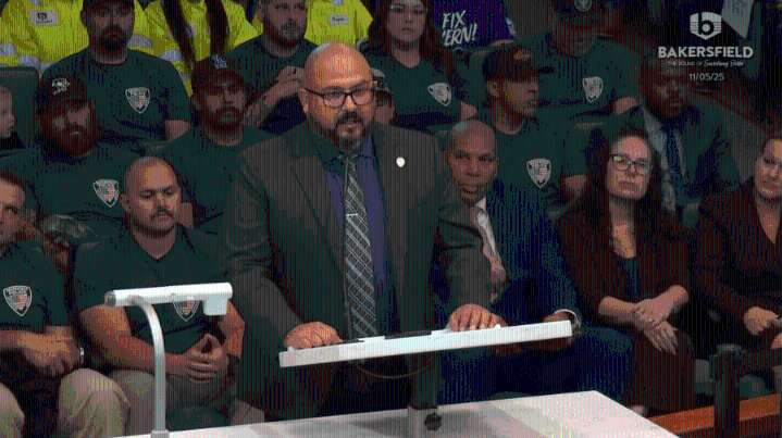 Bakersfield Police Officers Association demands city to negotiate contract with officers