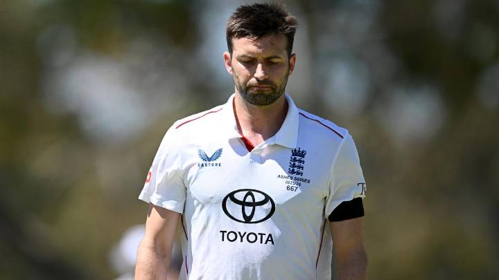 The Ashes: England quick Mark Wood set for scans after reporting hamstring stiffness