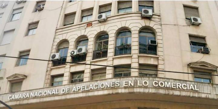 La Justicia determinó la responsabilidad compartida entre el banco y una clienta en un caso de fraude online