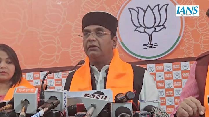 ‘Non-serious’ Rahul Gandhi enjoying jungle safari in MP amid Bihar polls: BJP