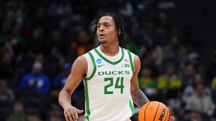 Oregon men's basketball guard Jamari Phillips serving 3-game NCAA suspension for selling sneakers
