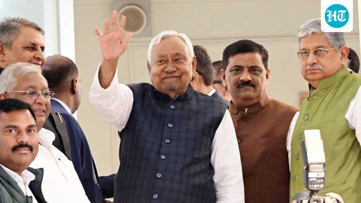 Nitish Kumar to take oath as Bihar CM in grand ceremony at Gandhi Maidan today