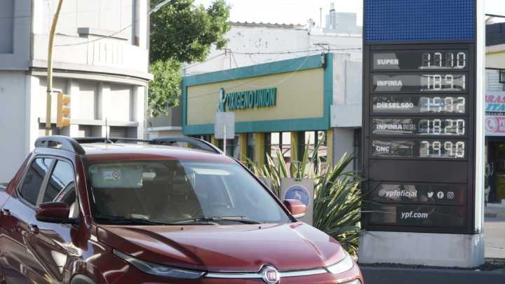 La nafta súper aumentó y está por arriba de los 1.700 pesos por litro en Río Cuarto