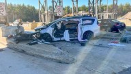2 hurt, 2 dogs dead in minivan’s crash into NH toll both plaza