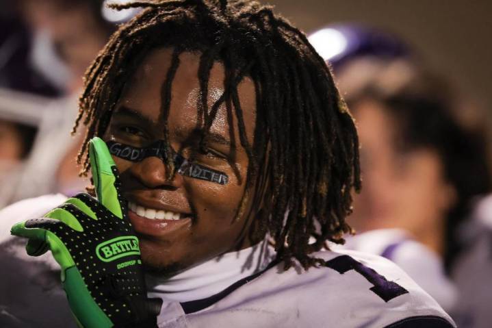 Scores: See how San Diego's football teams fared in Friday's playoff games