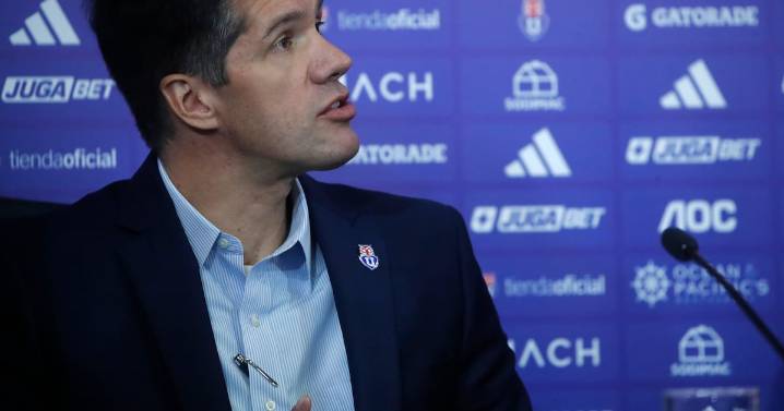 Rectora de la Universidad de Chile le golpea la mesa a Michael Clark: “Vamos a tener que revisar nuestro acuerdo con Azul Azul”