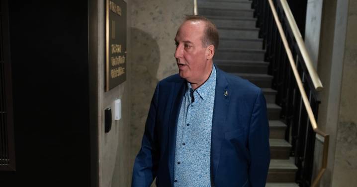 Conservative turns Liberal: Carney welcomes d’Entremont