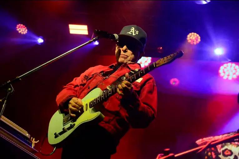 Andrés Calamaro estará el domingo en Paraná: “llegamos con ganas de hacer un concierto fulminante”