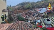Mueren dos personas, entre ellas un niño, por un deslizamiento de tierra en el noreste de Italia
