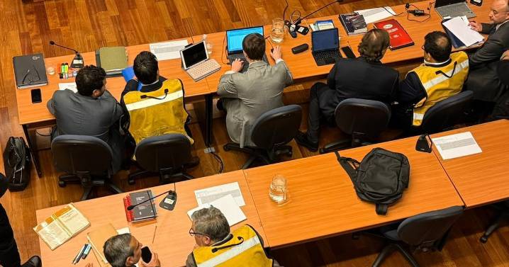 Trama bielorrusa parte V: Fiscalía revela un tercer soborno millonario a Vivanco en oficinas de abogados Vargas y Lagos