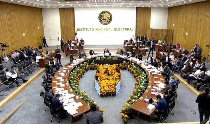 INE nombra a tres nuevos consejeros del Ieqroo; una plaza sigue vacante