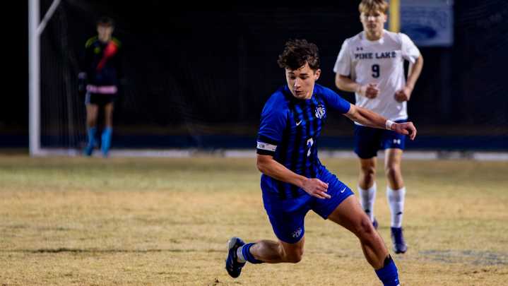 Polk County boys soccer loses to Wallace