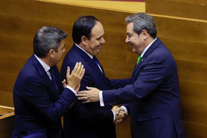 Llorca, nuevo presidente de la Generalitat con los votos de Vox: "Haré las cosas de manera distinta"