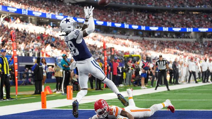 Prescott's Cowboys overcome Mahomes' fourth down magic in 31-28 Thanksgiving win over Chiefs