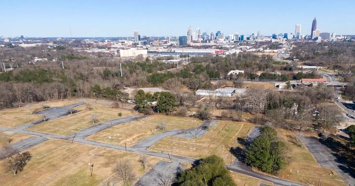 Microsoft to return part of halted campus site for affordable housing