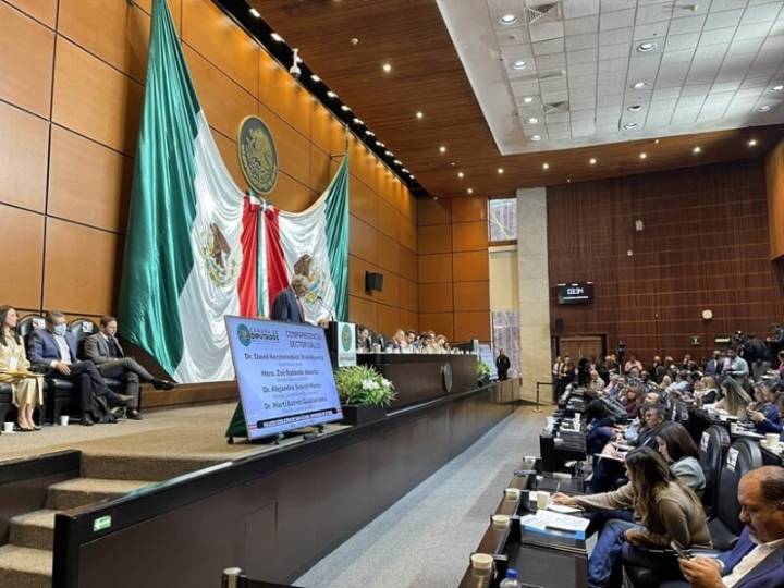 Comparece secretario de Salud en Cámara de Diputados en analísis de presupuesto federal 2026