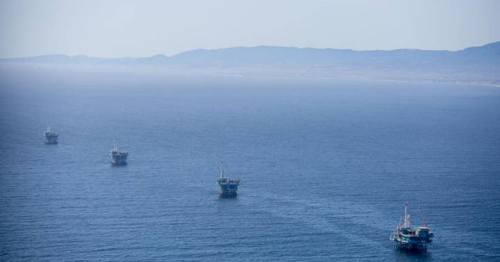 Trump administration announces plan for new oil drilling off the coasts of California and Florida