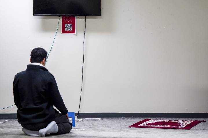Muslim students concerned as Quebec government tables sweeping new secularism rules