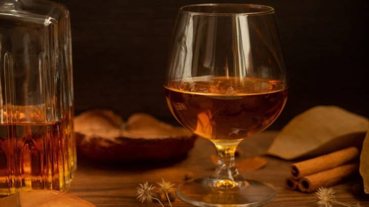 Where Smoke Meets Stillness: The Ritual Of Single Malt Tasting
