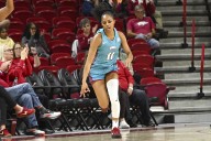 Arkansas Razorback faithful offer Mayberry a warm welcome