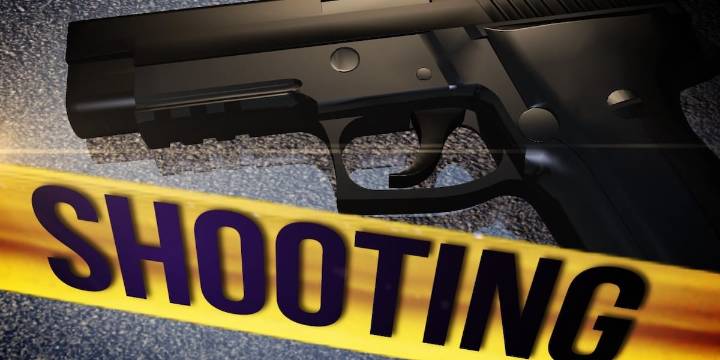 2 people shot outside apartment complex in Belleville, Ill.