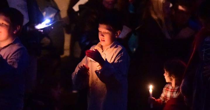 Fort New Salem Draws Hundreds for 51st Spirit of Christmas in the Mountains