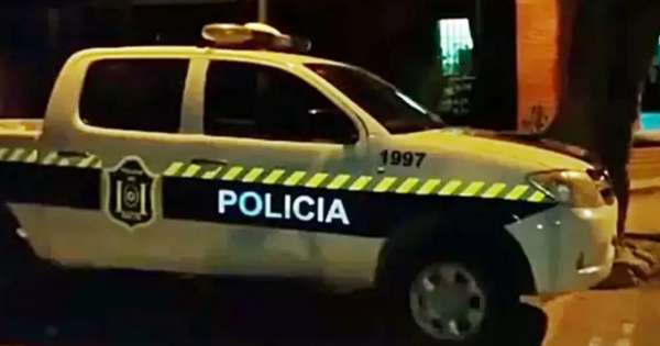 [URGENTE] Habrían apuñalado a un policía en barrio Lamadrid