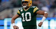 Jordan Love throws 2 TD passes as Packers beat Giants 27