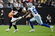 Cowboys honor Kneeland, then get 4 TD passes from Prescott in 33