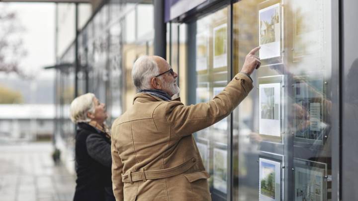 Un informe jurídico avalado por el sector cuestiona la viabilidad de prohibir determinadas compras de vivienda