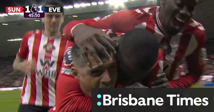 Sunderland move into top four after draw