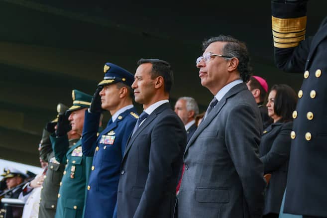 Petro confirmó que han muerto 12 menores en bombardeos contra disidencias de “Mordisco”